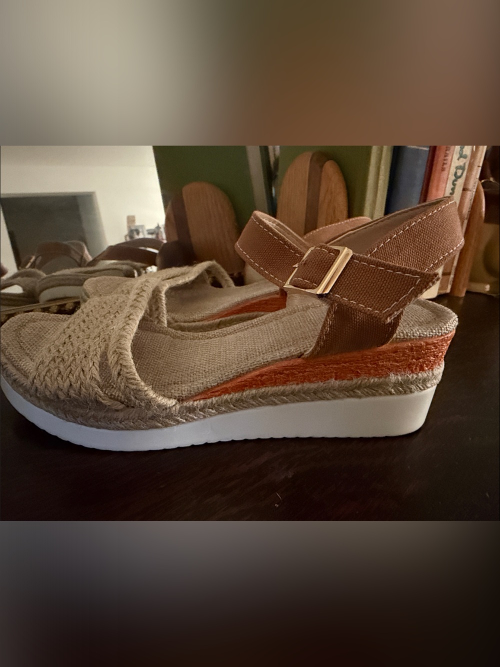 Wedge strap sandals - Picture 2 of 6